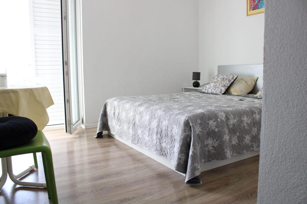 Superior Apt, 4 Rooms, 4 Bathrooms Промайна Екстер'єр фото